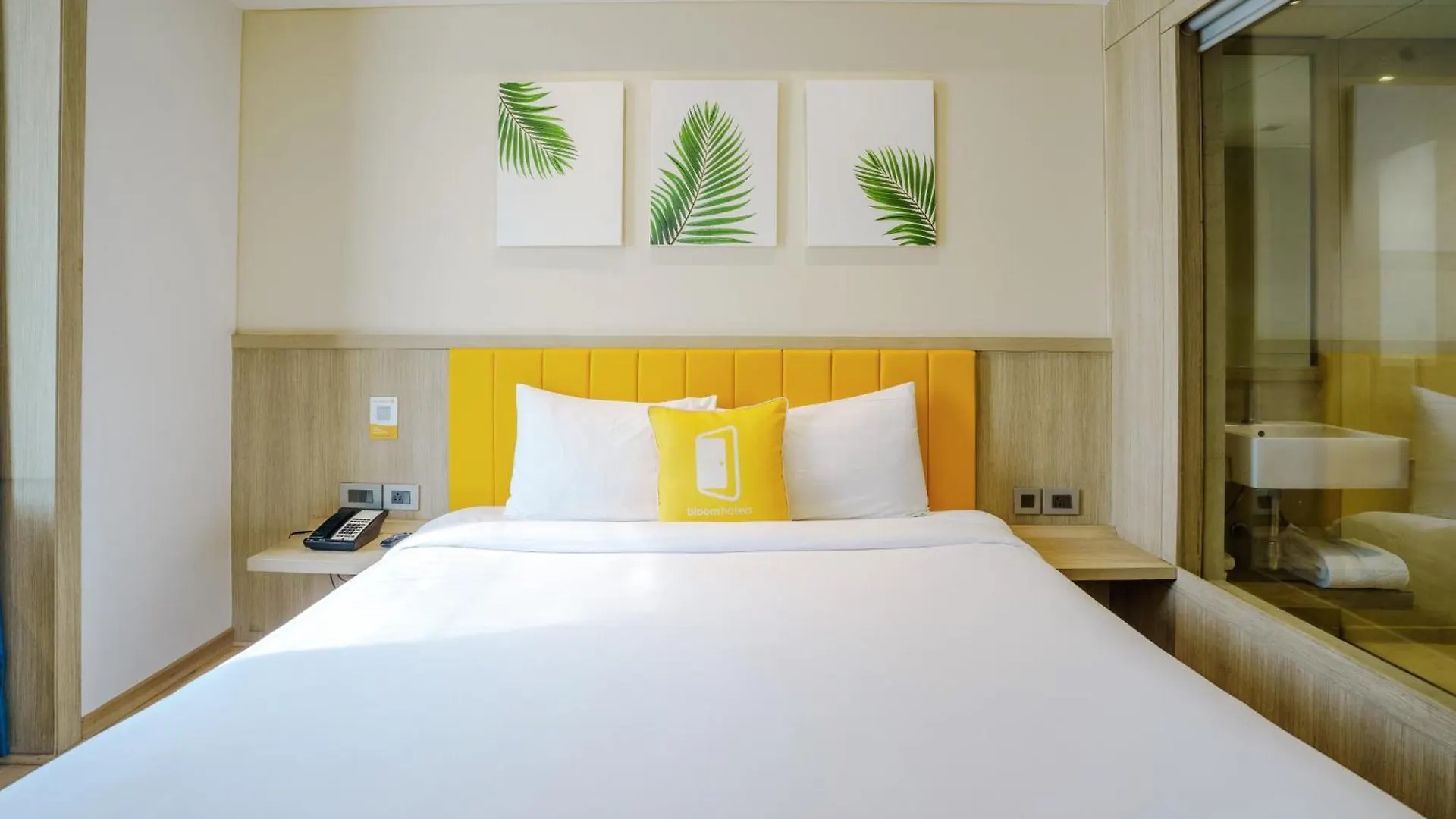 Bloom Hotel - Karol Bagh Delhi   Delhi (National Capital Territory of India)